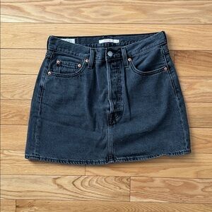 Levi’s Denim Mini Skirt size 29